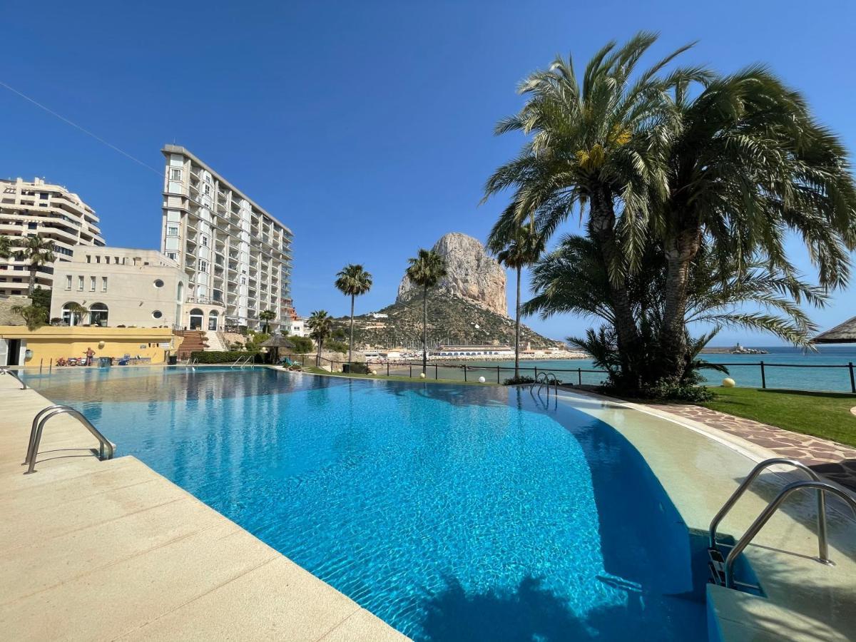 Primera linea vistas piscina y parking Calpe Exterior foto